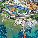 Otel Vistabella