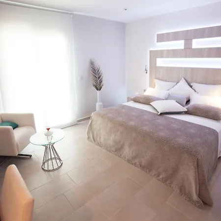 Vistabella Hotell